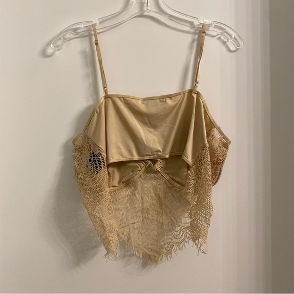 Lace Crop Top - Picture 3 of 3